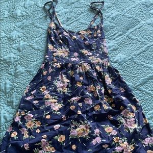 Adorable strappy back dress!